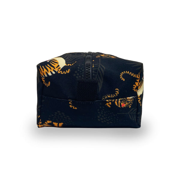 Box Zip: Tiger Black