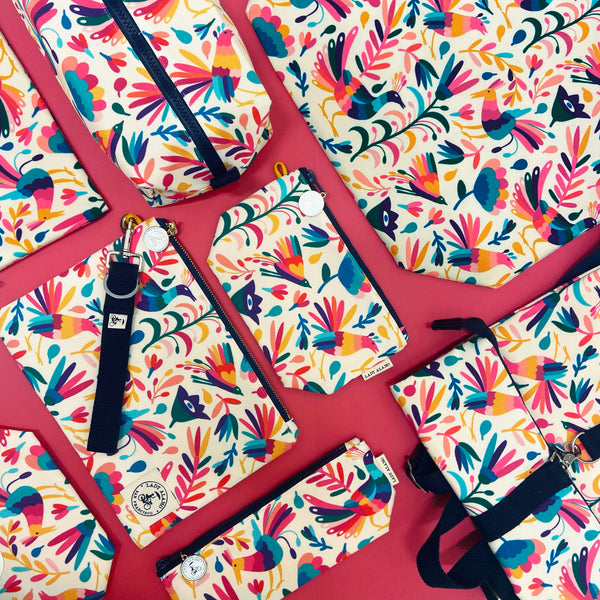 Miss Zip Wristlet: Otomi Ivory