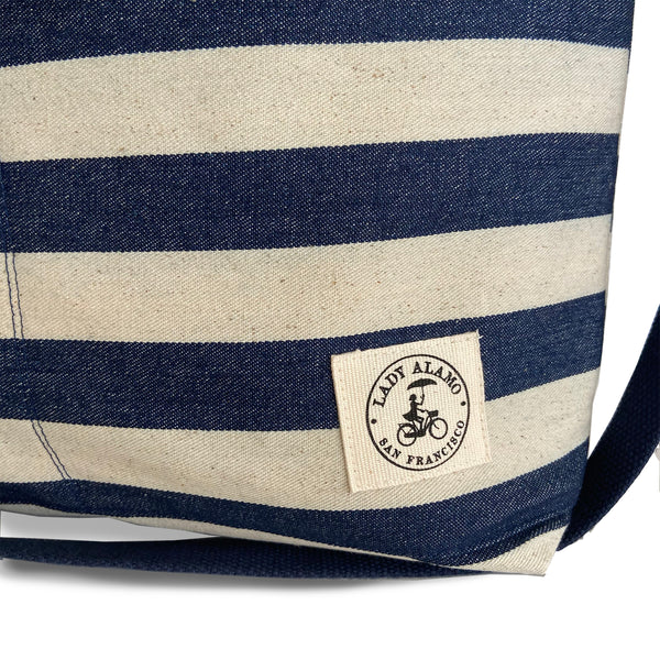 Aria Reversible Messenger: Broad Stripes